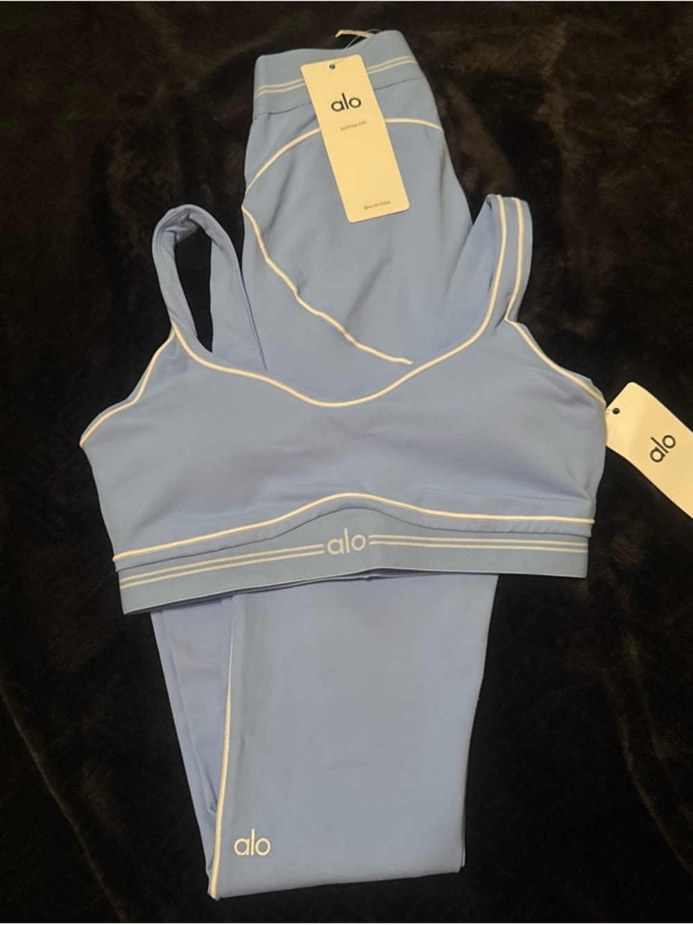 ALO Yoga Pale Blue Sports Bra and Leggings Set with White Piping women size M